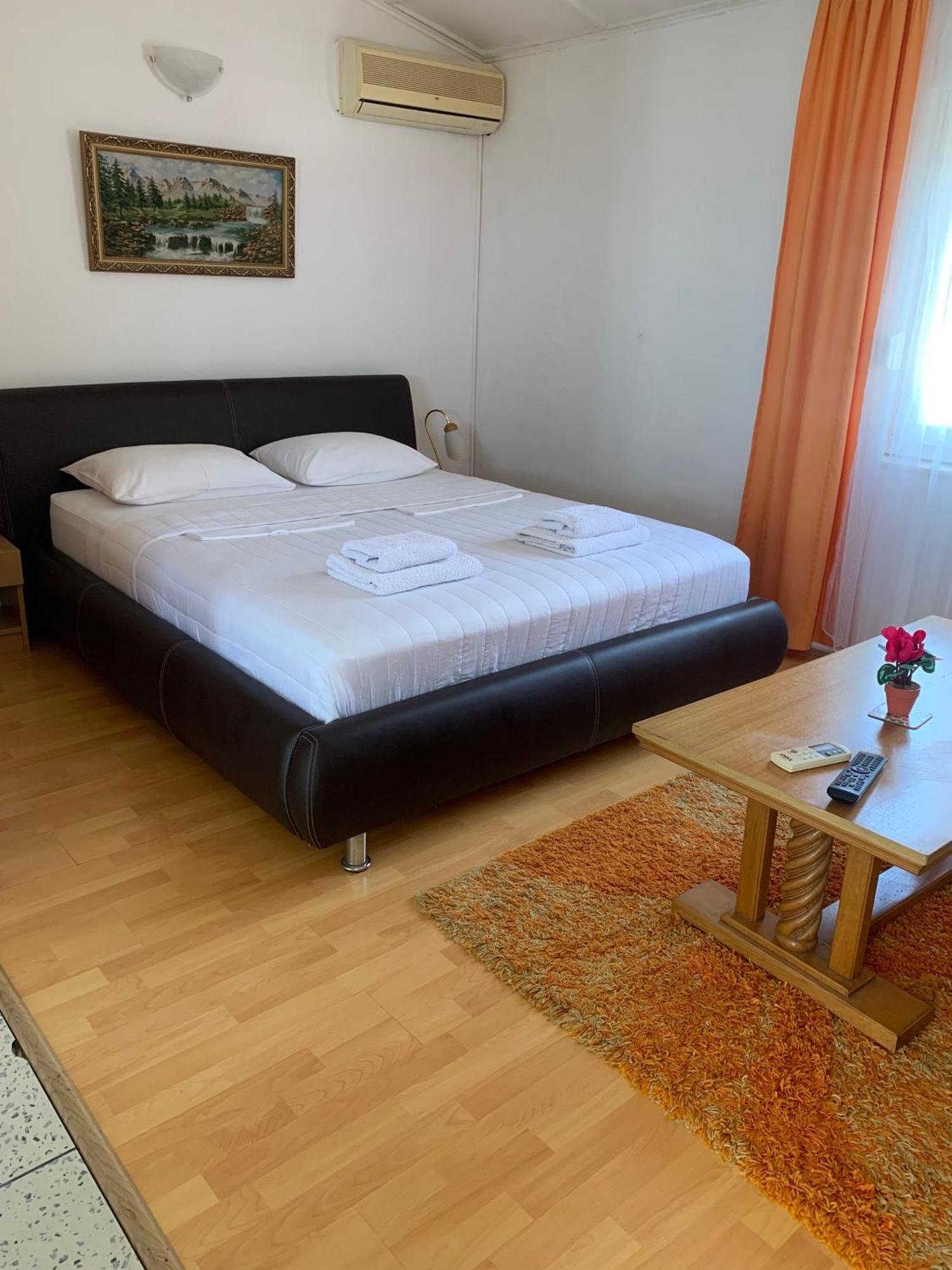 Apartments Knezevic Ulcinj Extérieur photo