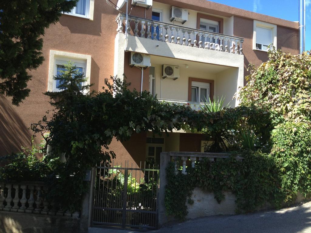 Apartments Knezevic Ulcinj Extérieur photo